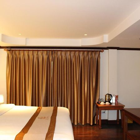 Lux Hotel Luang Prabang Exteriör bild