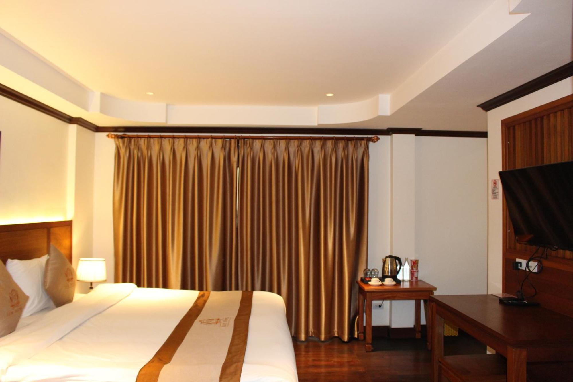 Lux Hotel Luang Prabang Exteriör bild
