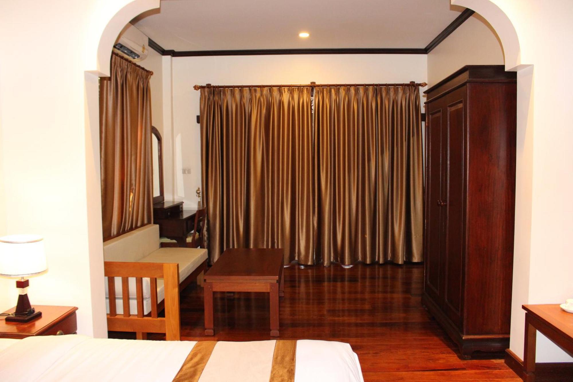 Lux Hotel Luang Prabang Exteriör bild